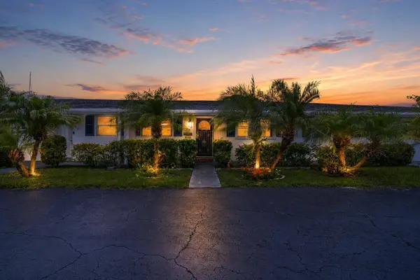 2017 SW Golf LN #113, Boynton Beach, FL 33426