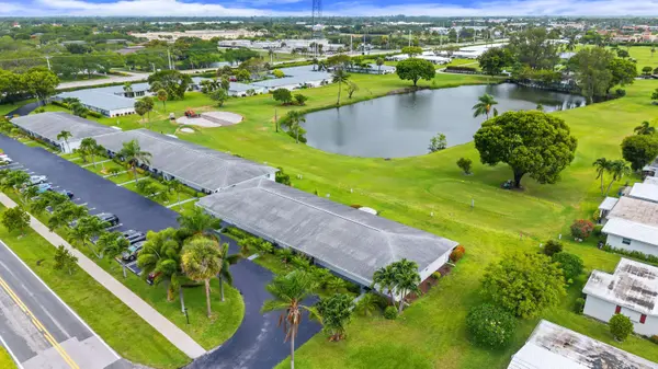 2017 SW Golf LN #113, Boynton Beach, FL 33426