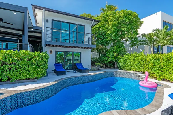 2878 NE 26th ST, Fort Lauderdale, FL 33305