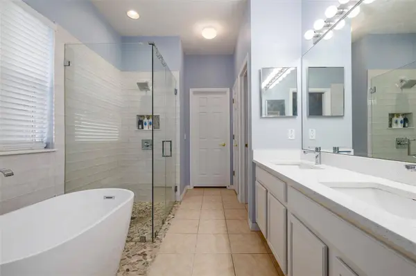 9004 GRAND BAYOU CT, Tampa, FL 33635