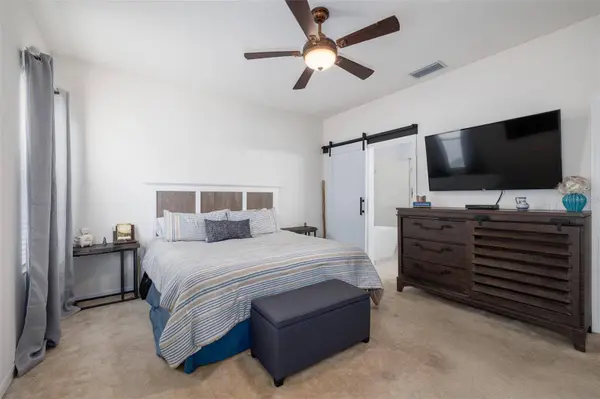 9004 GRAND BAYOU CT, Tampa, FL 33635