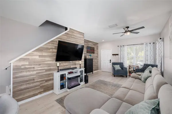 9004 GRAND BAYOU CT, Tampa, FL 33635