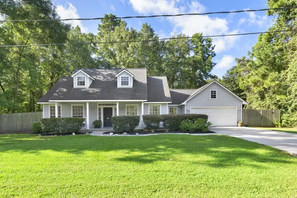 423 Tallow Dr, Conroe, TX 77385-9535