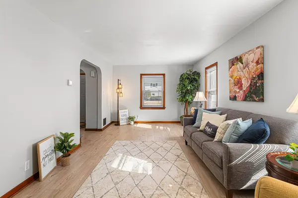 614 S Lincoln Avenue, Beaver Dam, WI 53916