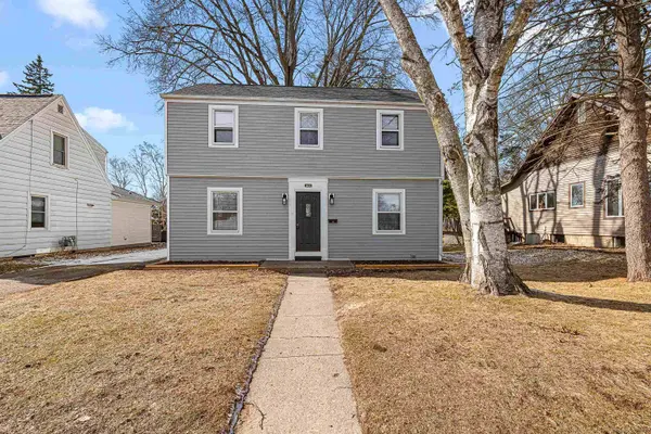 614 S Lincoln Avenue, Beaver Dam, WI 53916
