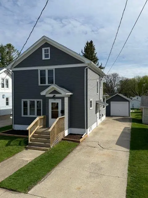 205 James Street, Beaver Dam, WI 53916