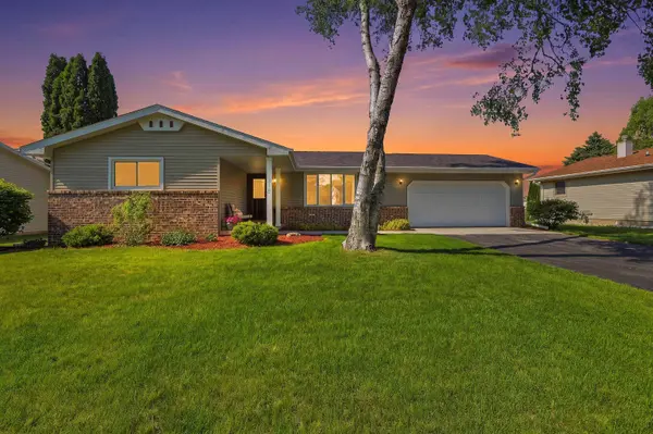 318 Eilbes Avenue, Beaver Dam, WI 53916