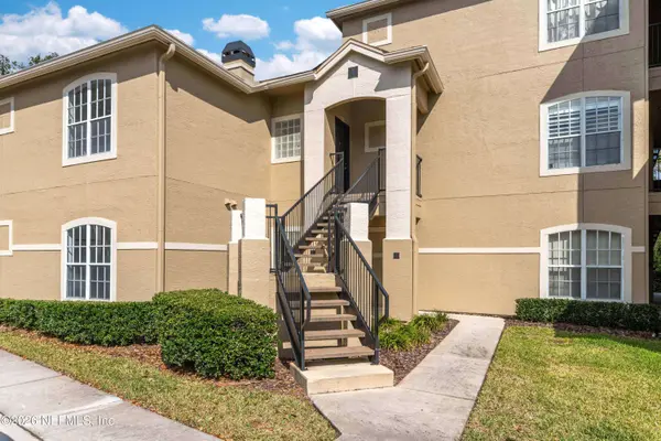 1701 THE GREENS WAY #1821, Jacksonville Beach, FL 32250