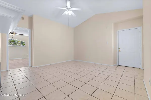 1701 THE GREENS WAY #1821, Jacksonville Beach, FL 32250