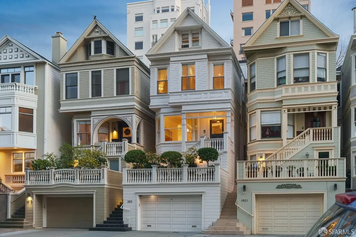 1919 Vallejo St, San Francisco, CA 94123-4917