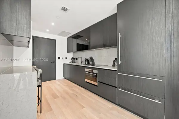 20 NE 11th #3308, Miami, FL 33132