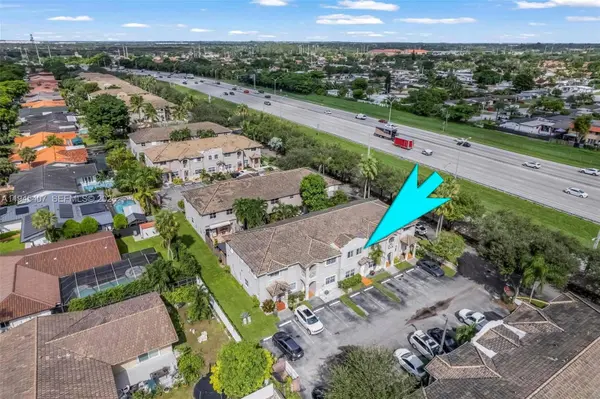 16618 NW 71st Ave, Miami Lakes, FL 33014