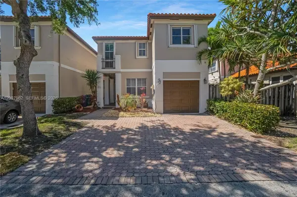 8334 NW 144th Ter, Miami Lakes, FL 33016