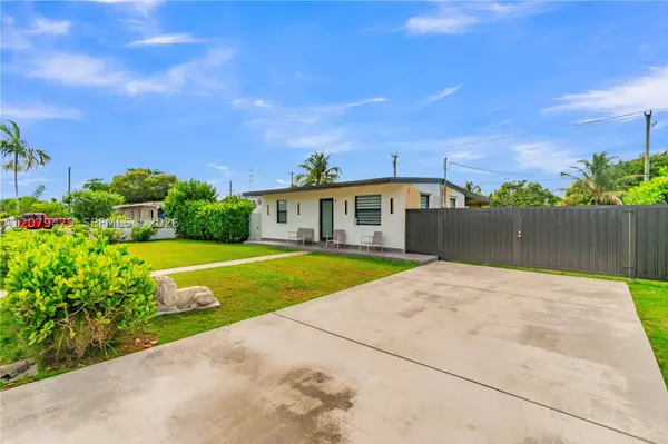 10420 SW 182nd St, Miami, FL 33157