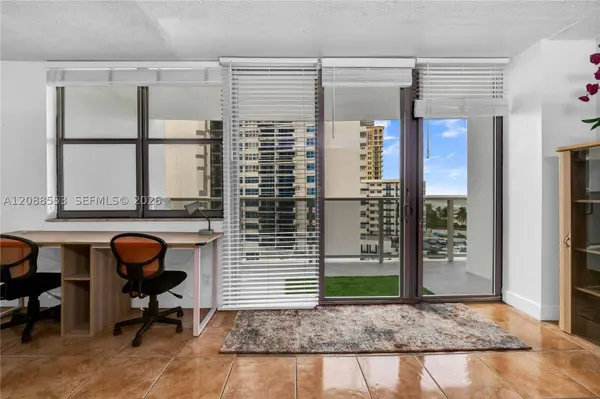 3180 S Ocean Dr #605, Hallandale Beach, FL 33009