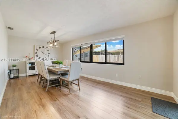 11941 NW 23rd St, Pembroke Pines, FL 33026