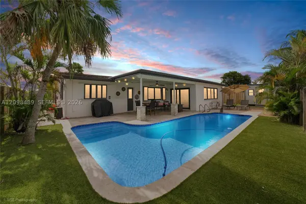 11941 NW 23rd St, Pembroke Pines, FL 33026