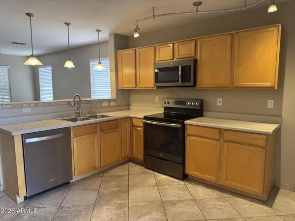 33788 N CHERRY CREEK Road, San Tan Valley, AZ 85144