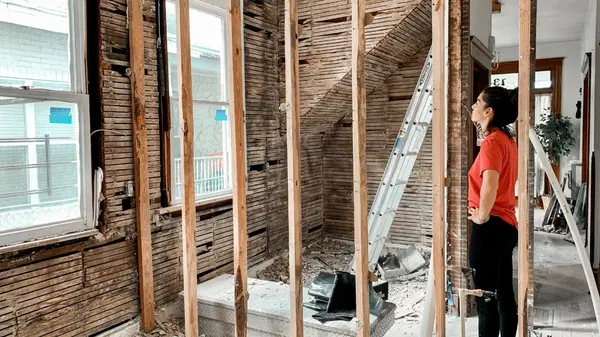Buyers Q&A: Home location vs. condition,Claire Chivington
