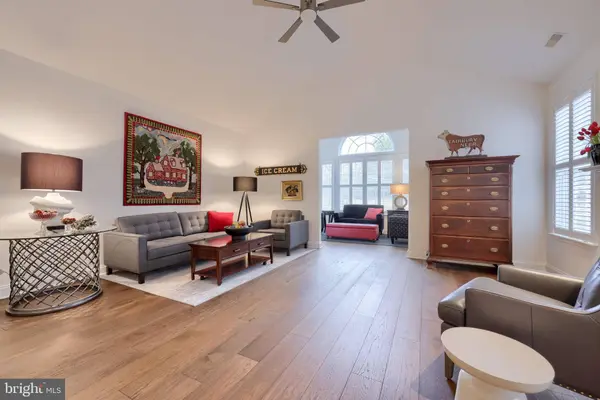 1032 PRESIDENTS DR, Lititz, PA 17543