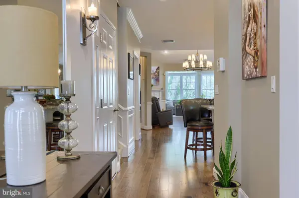 1068 CONSTITUTION DR, Lititz, PA 17543