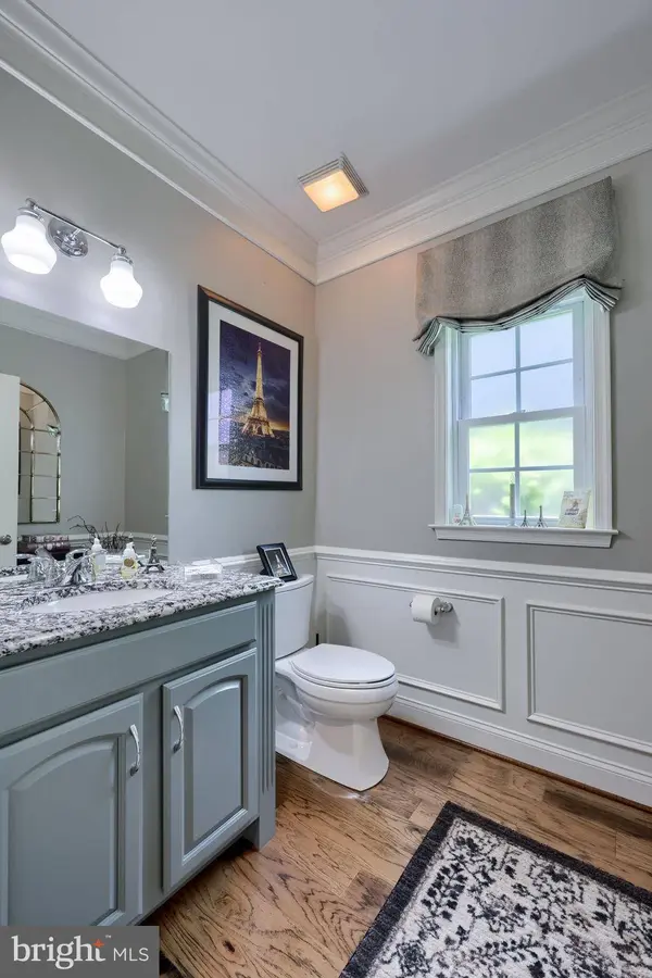 1068 CONSTITUTION DR, Lititz, PA 17543