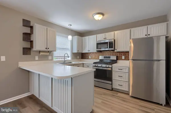 322 OAKRIDGE DR, Mountville, PA 17554