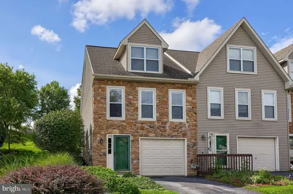 322 OAKRIDGE DR