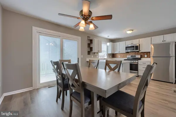 322 OAKRIDGE DR, Mountville, PA 17554