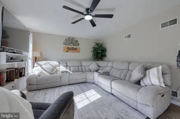 41 TUPELO ST, Lititz, PA 17543