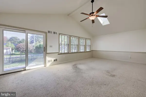 2522 MAYFAIR DR, Lancaster, PA 17603