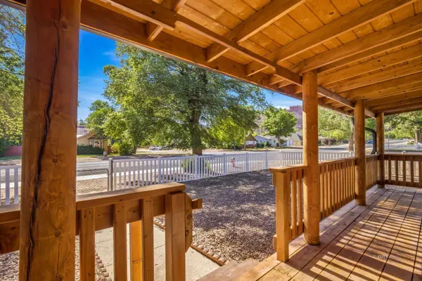 194 N Main St, Kanab, UT 84741