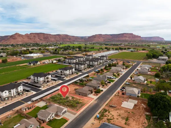 Sedona ValleyRd, Kanab, UT 84741