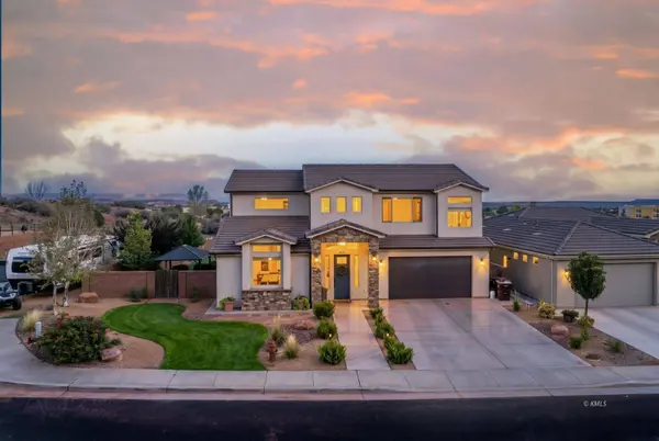 822 E Country Club Dr