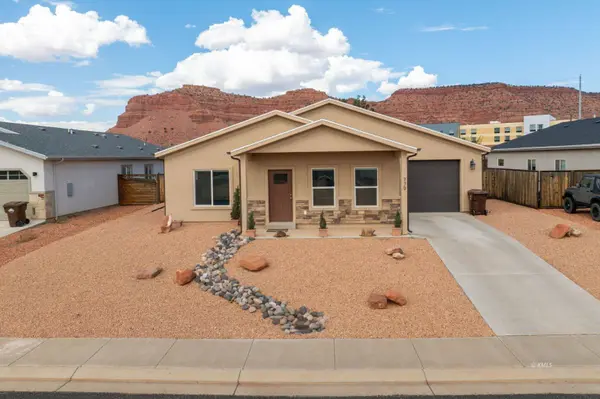 779 E Cedar Circle