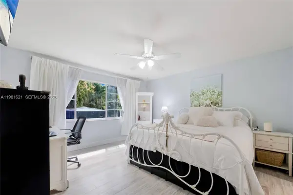 6350 NW 39th Ter, Virginia Gardens, FL 33166