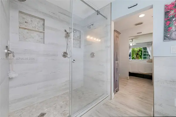 6350 NW 39th Ter, Virginia Gardens, FL 33166