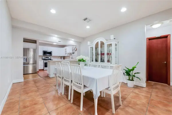 6350 NW 39th Ter, Virginia Gardens, FL 33166