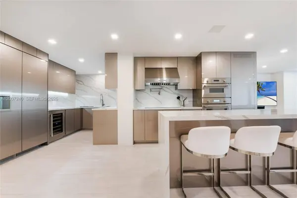 2901 S Bayshore Dr #5E, Miami, FL 33133