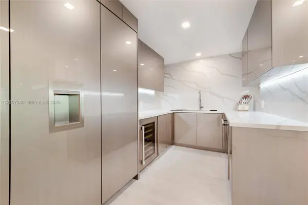 2901 S Bayshore Dr #5E, Miami, FL 33133