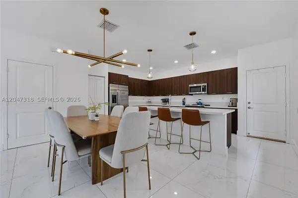4605 NW 83rd Path, Doral, FL 33166