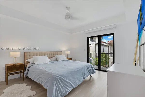 4605 NW 83rd Path, Doral, FL 33166