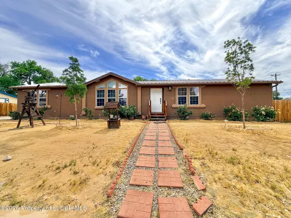 500 GLADE PL, Farmington, NM 87401