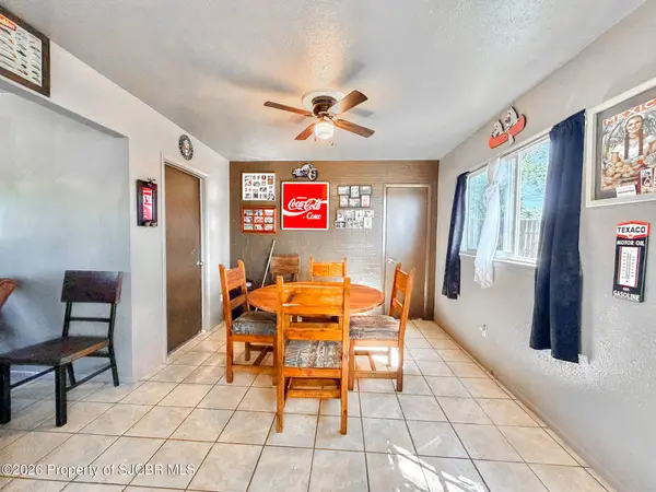 3800 SIERRA VISTA DR, Farmington, NM 87402