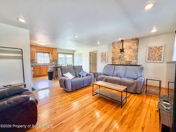 1001 ZUNI DR, Farmington, NM 87401