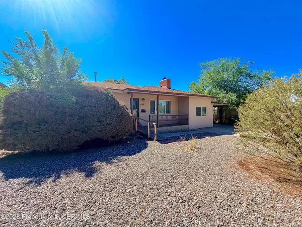 1001 ZUNI DR, Farmington, NM 87401