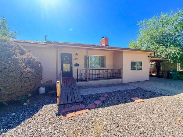 1001 ZUNI DR, Farmington, NM 87401