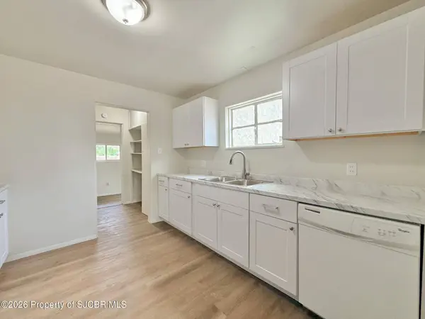 204 HERMOSA DR, Aztec, NM 87410