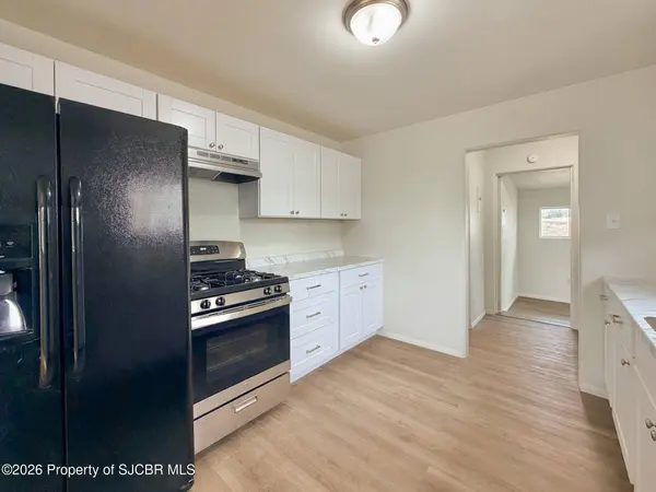 204 HERMOSA DR, Aztec, NM 87410