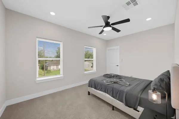 6835 Weston ST #AB, Houston, TX 77021